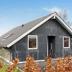3 Bedroom Stunning In *