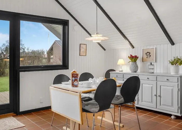 3 Bedroom Stunning In *